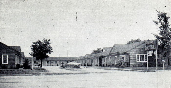 Bushs Motel - Old Postcard (newer photo)